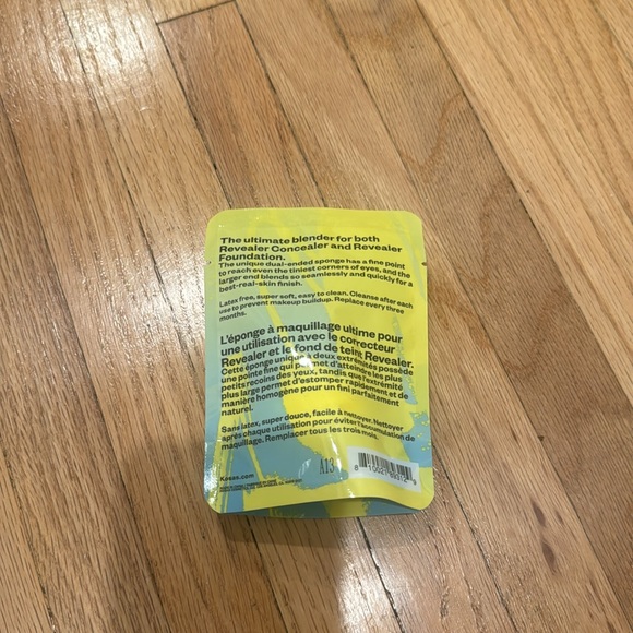 Kosas
Revealer Dual-Ended Makeup Blender Sponge - Picture 2 of 2